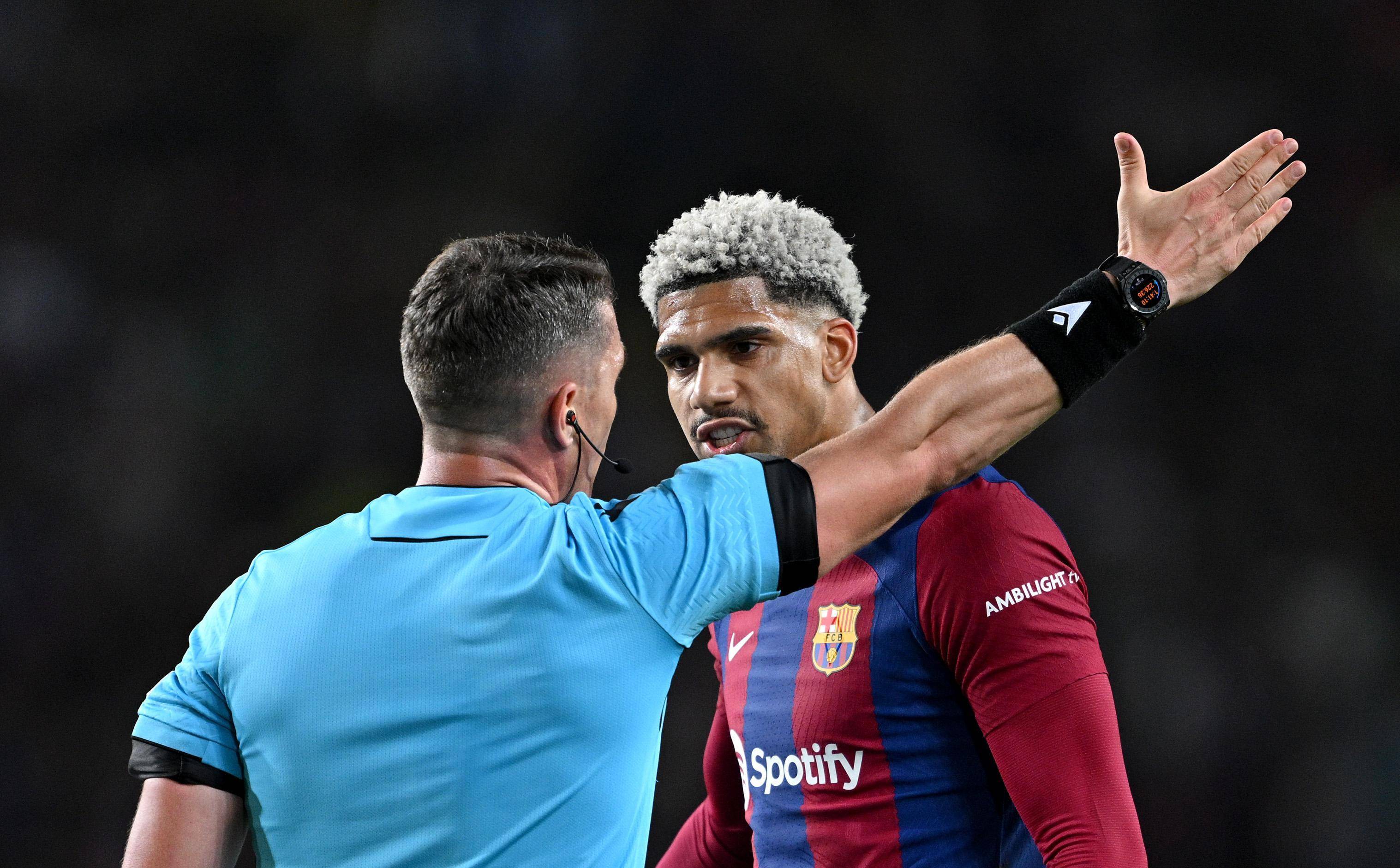 火狐体育网址-重磅！萨克拉门托国王单刀错失备战欧冠上海海港状态回暖备战国王杯，穆古鲁扎在TL比赛中战术调整 